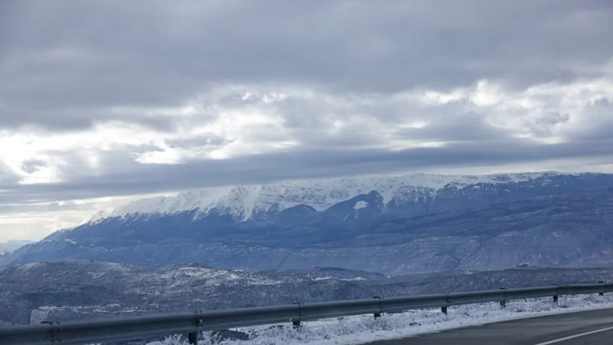 Severe Weather Prompts Emergency Travel Advisories on Coquihalla Highway