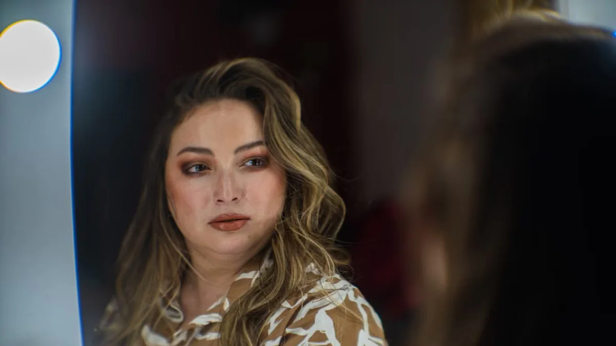 Kelly Clarkson Faces Public PR Backlash Over High-End Property Dispute Commentary