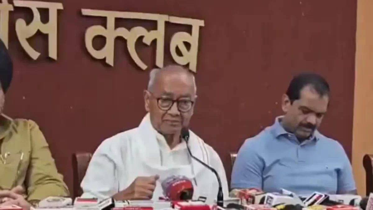 Digvijaya Singh Loses Temper Over Ram Mandir Question in Indore, Demands CEC Resignation