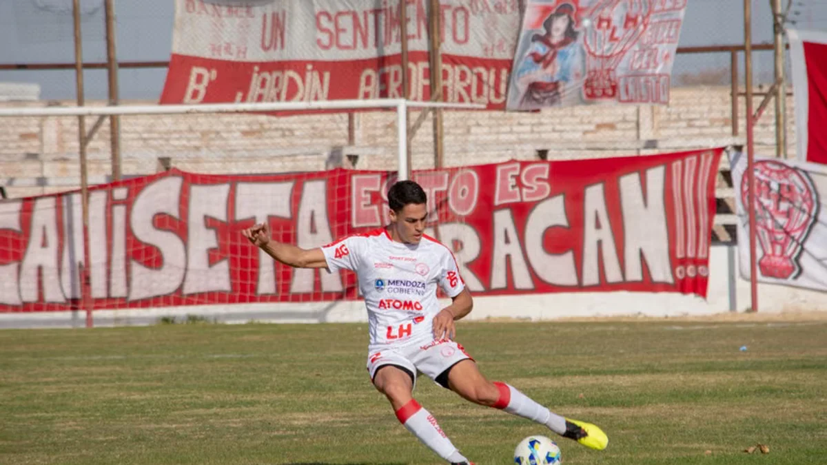 Club América and Club León Clash in High-Stakes Liga MX Encounter