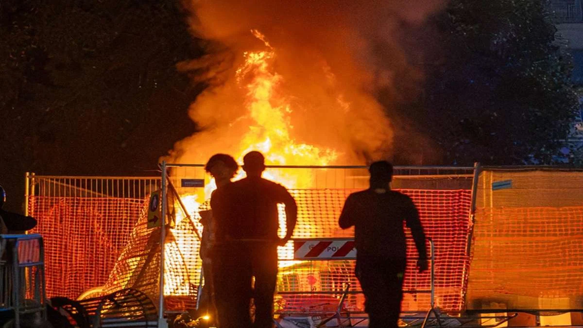 यूरोप में महंगाई और आवास संकट के खिलाफ फूटा जनता का गुस्सा, फ्रांस और इटली में उग्र प्रदर्शनों के बाद भारी हिंसा और आगजनी