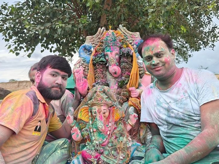 Grand Conclusion of Ganesh Festival: Idols Immersed with Heavy Hearts and Devotion