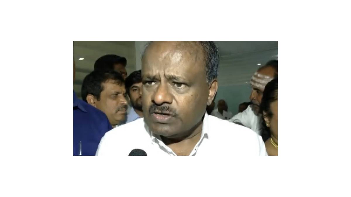 चुनाव आयोग के खिलाफ विपक्ष के प्रदर्शन में नया ट्विस्ट, AAP-DMK ने बनाई दूरी तो नवीन पटनायक की पार्टी ने किया ‘सरप्राइज’