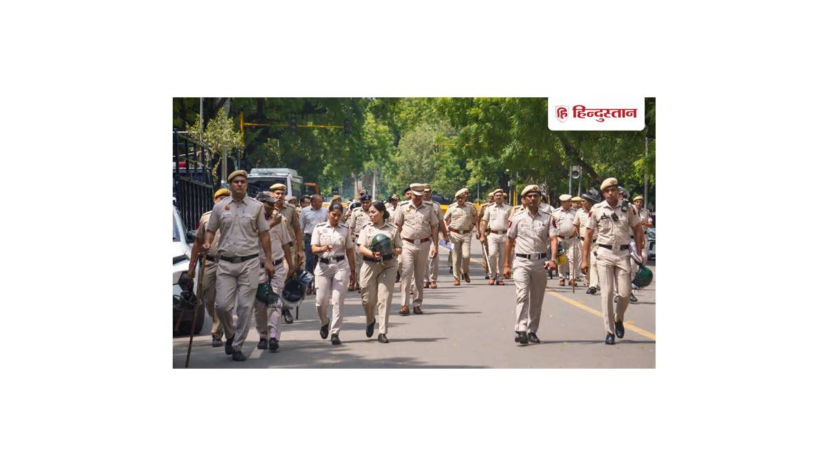दिल्ली में भारी विरोध प्रदर्शन के बीच सख्त ट्रैफिक एडवाइजरी जारी, कई मेट्रो स्टेशन और रास्ते बंद
